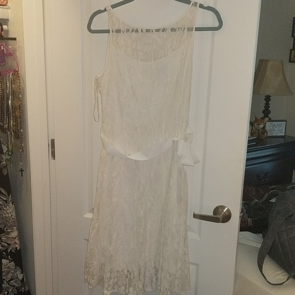 White lace dress!